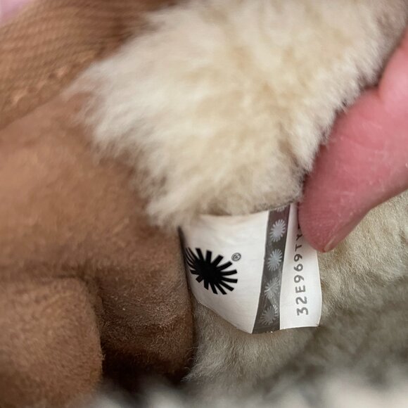 UGG Mukluk Revival Chestnut Boots - Women's SZ 6 - Picture 10 of 11